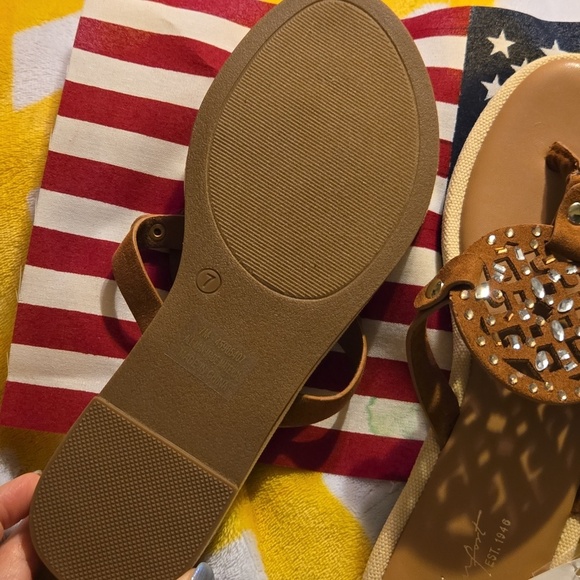 ❣️NWT❣️Catos Women's Brown Rhinestone Medalion Sandals Sz 7🩴🏖 - Picture 4 of 4